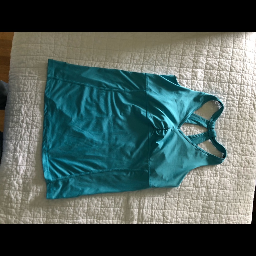 LL Bean Aquamarine exercise top